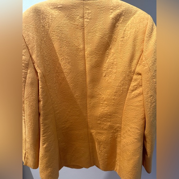 Sport chic jacket in orang color. By Elegance French luxury brand. - Picture 6 of 6